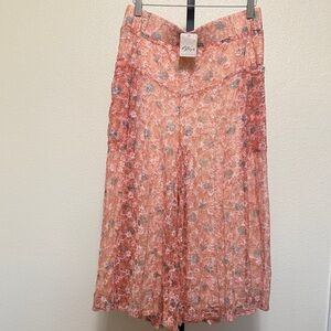 Free people 🌹Peach Floral bell pants - Lightweight Summer Style